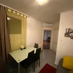 Appartement And Heart Of The *