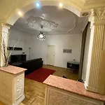 And Heart Of The Appartement Budapest