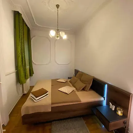 Apartment And Heart Of The